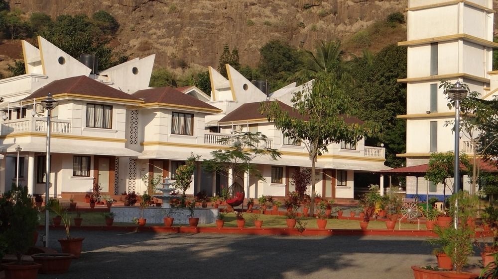 Sereniity Resort Лонавла Екстер'єр фото